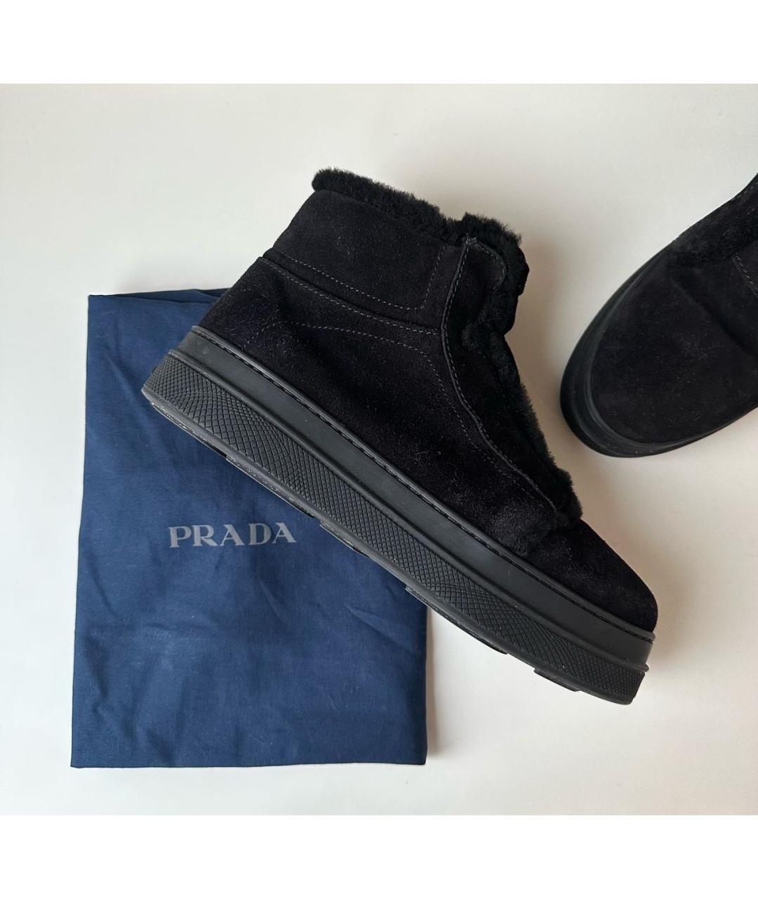 PRADA Черные замшевые ботинки, фото 2