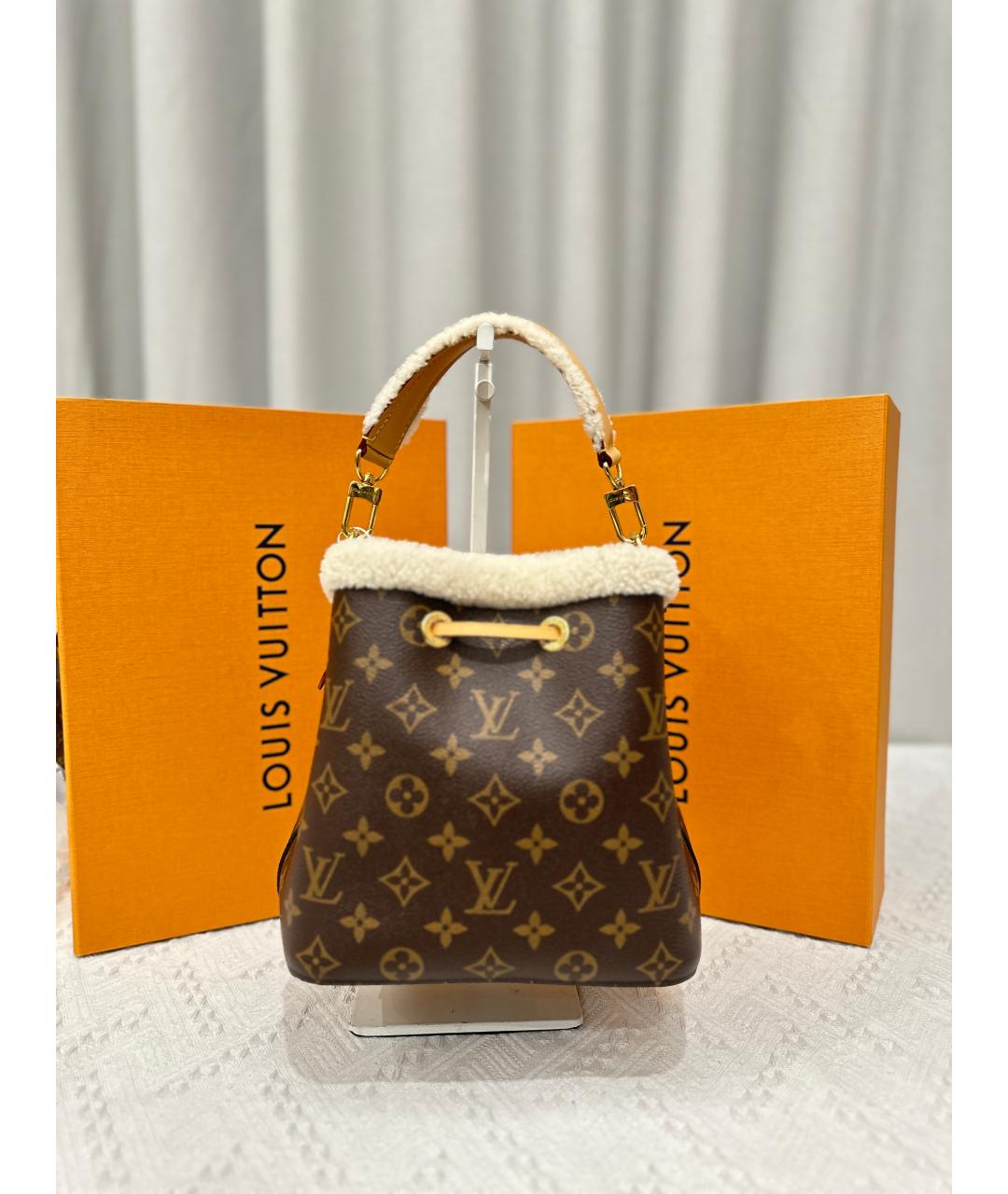 LOUIS VUITTON Кожаная сумка через плечо, фото 2