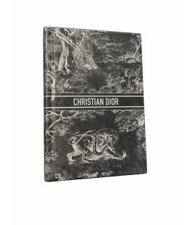 CHRISTIAN DIOR Книга