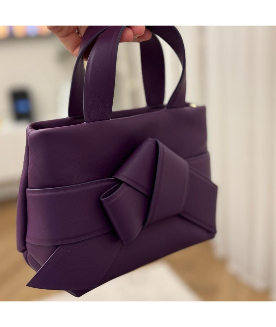 ACNE STUDIOS Фиолетовая кожаная сумка с короткими ручками, фото 8