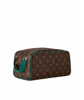 LOUIS VUITTON Дорожная и спортивная сумка
