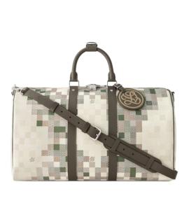 LOUIS VUITTON Дорожная и спортивная сумка