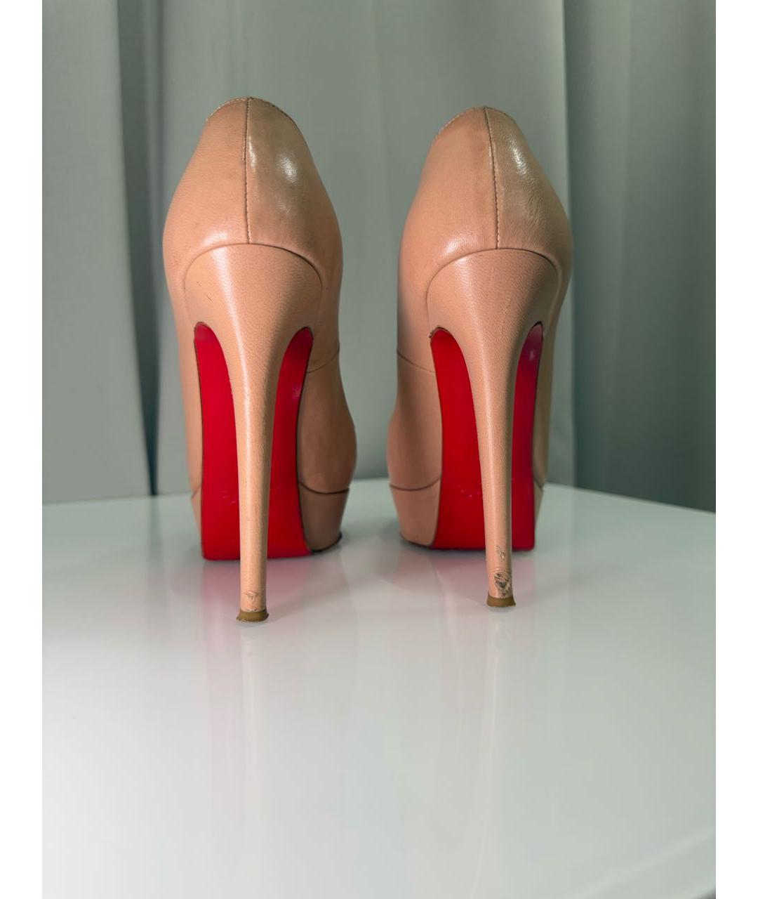 CHRISTIAN LOUBOUTIN Бежевые кожаные туфли, фото 3