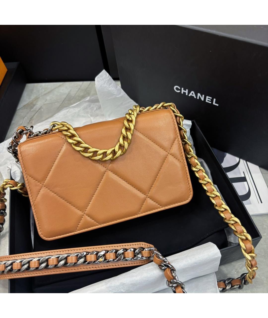 CHANEL Коричневая кожаная сумка через плечо, фото 5