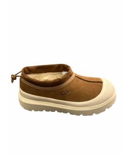 UGG AUSTRALIA Ботинки