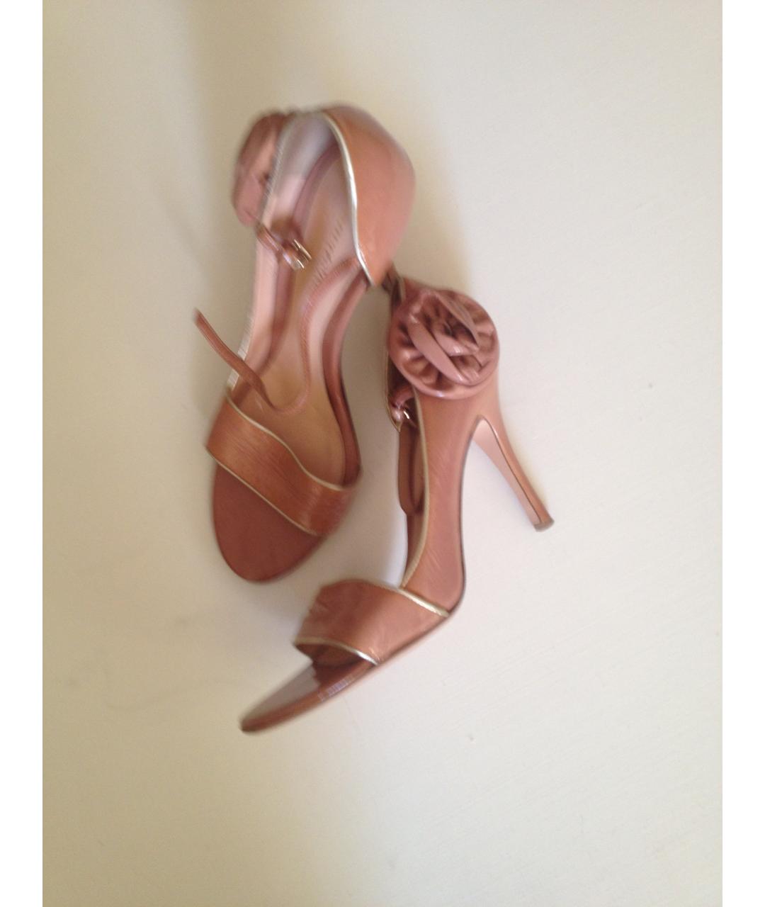 GIANVITO ROSSI Розовые босоножки из лакированной кожи, фото 5