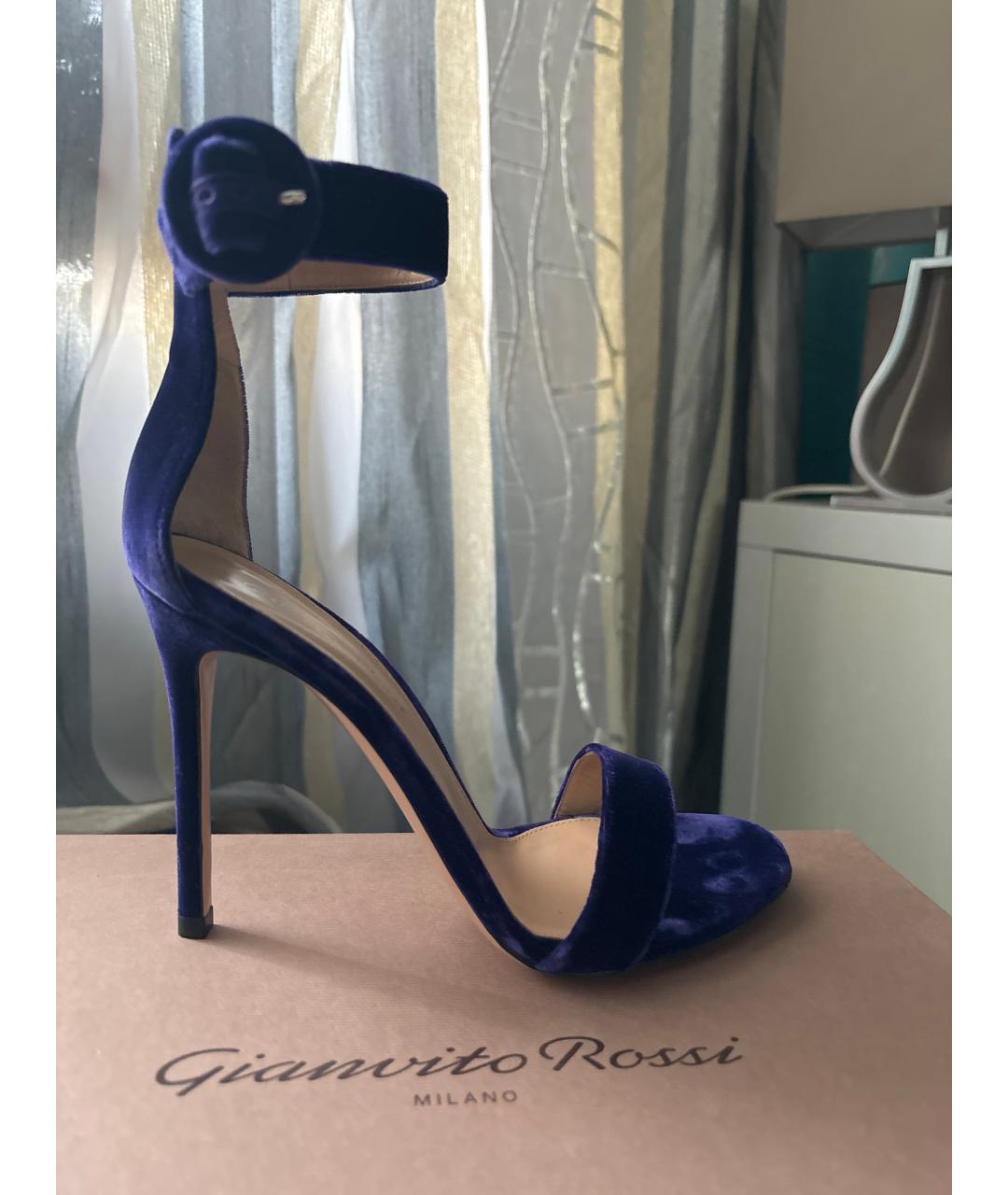 GIANVITO ROSSI Фиолетовые бархатные босоножки, фото 9