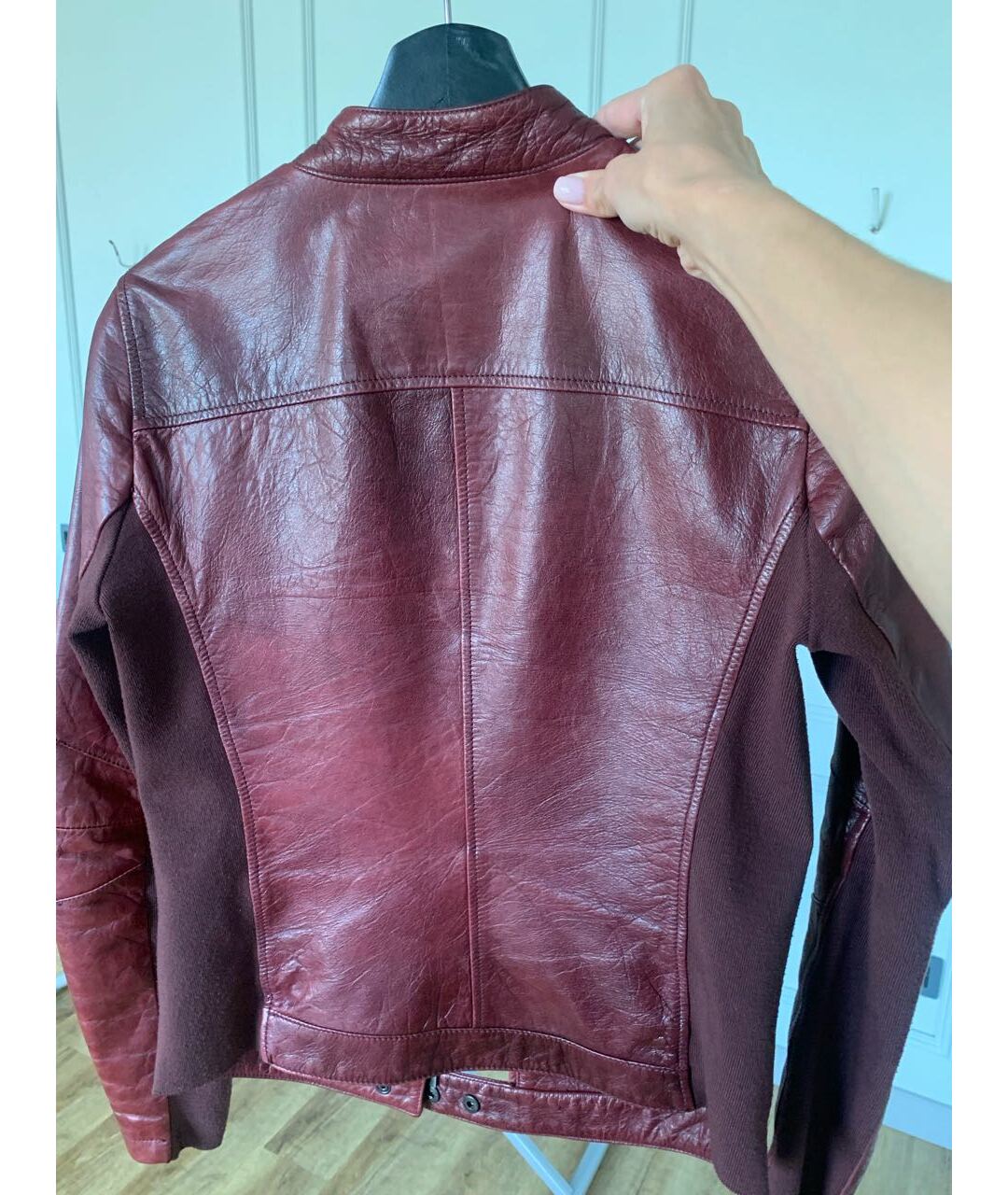 TRUSSARDI JEANS Бордовая кожаная куртка, фото 2