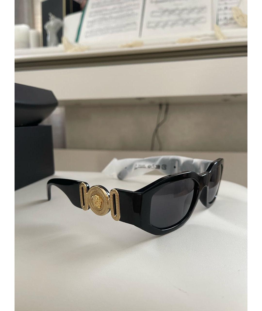 VERSACE Черные пластиковые солнцезащитные очки, фото 2