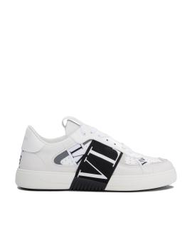 VALENTINO Низкие кроссовки / кеды