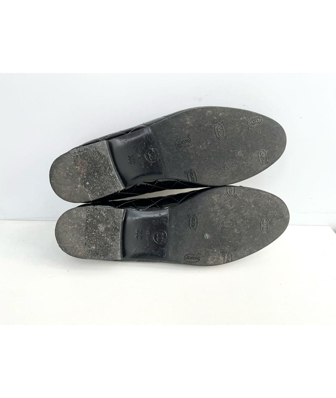 CHANEL Черные балетки из лакированной кожи, фото 6