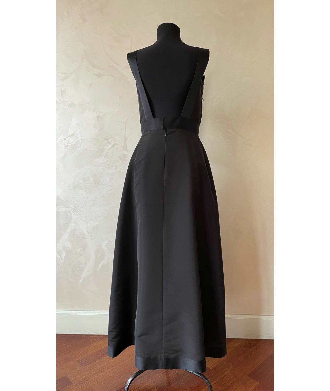 CHANEL PRE-OWNED Черное шелковое вечернее платье, фото 2