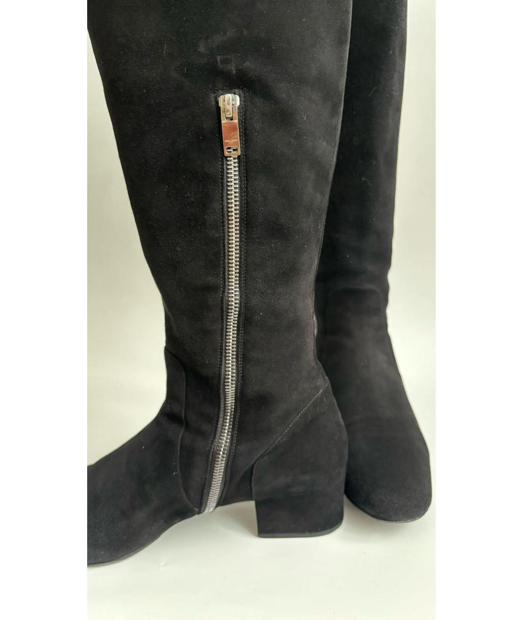 SAINT LAURENT Черные замшевые сапоги, фото 4