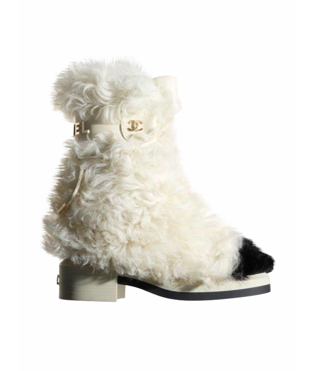 CHANEL Белые ботинки, фото 1