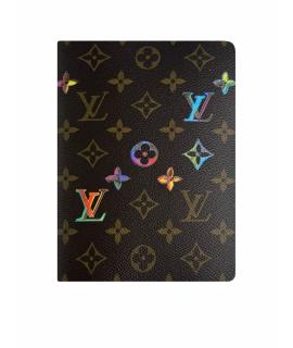 LOUIS VUITTON Обложка/футляр