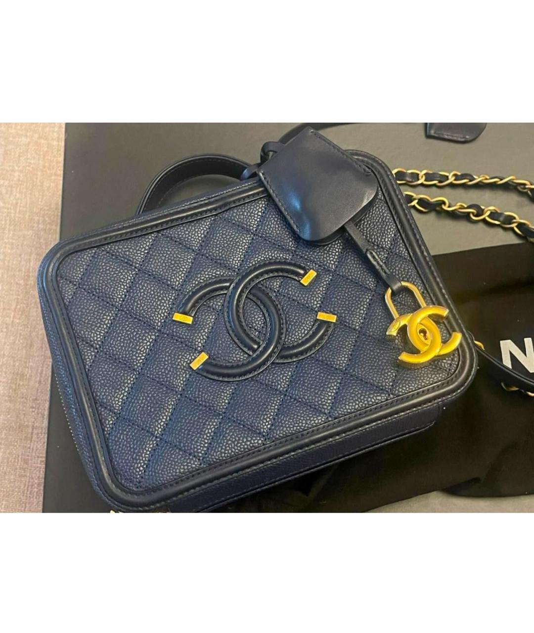 CHANEL Темно-синяя кожаная сумка с короткими ручками, фото 2