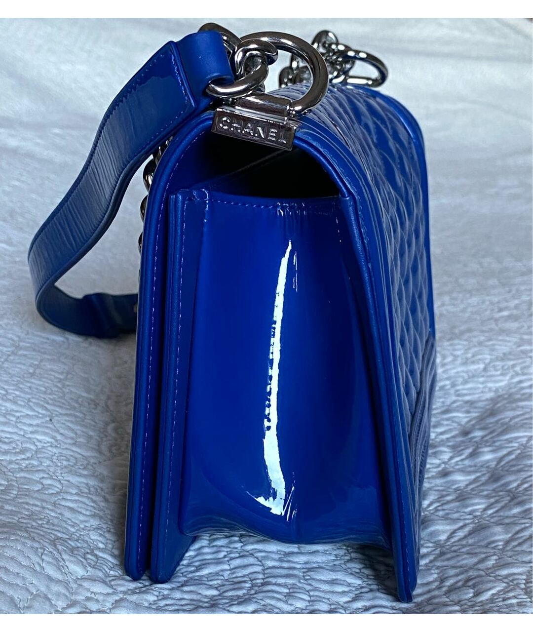 CHANEL PRE-OWNED Синяя сумка тоут из лакированной кожи, фото 4