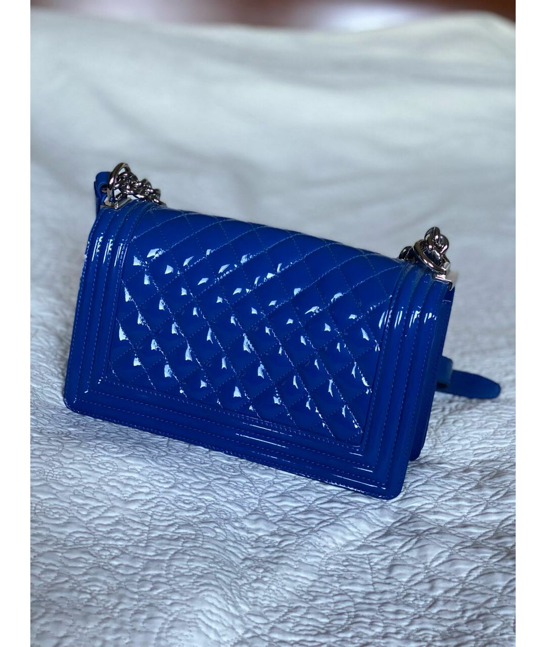 CHANEL PRE-OWNED Синяя сумка тоут из лакированной кожи, фото 3