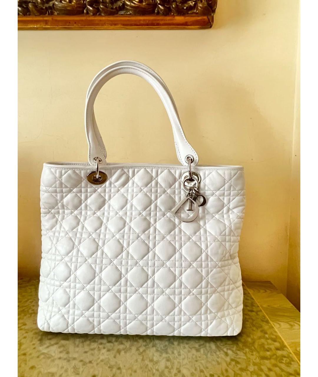 CHRISTIAN DIOR Белая кожаная сумка с короткими ручками, фото 2