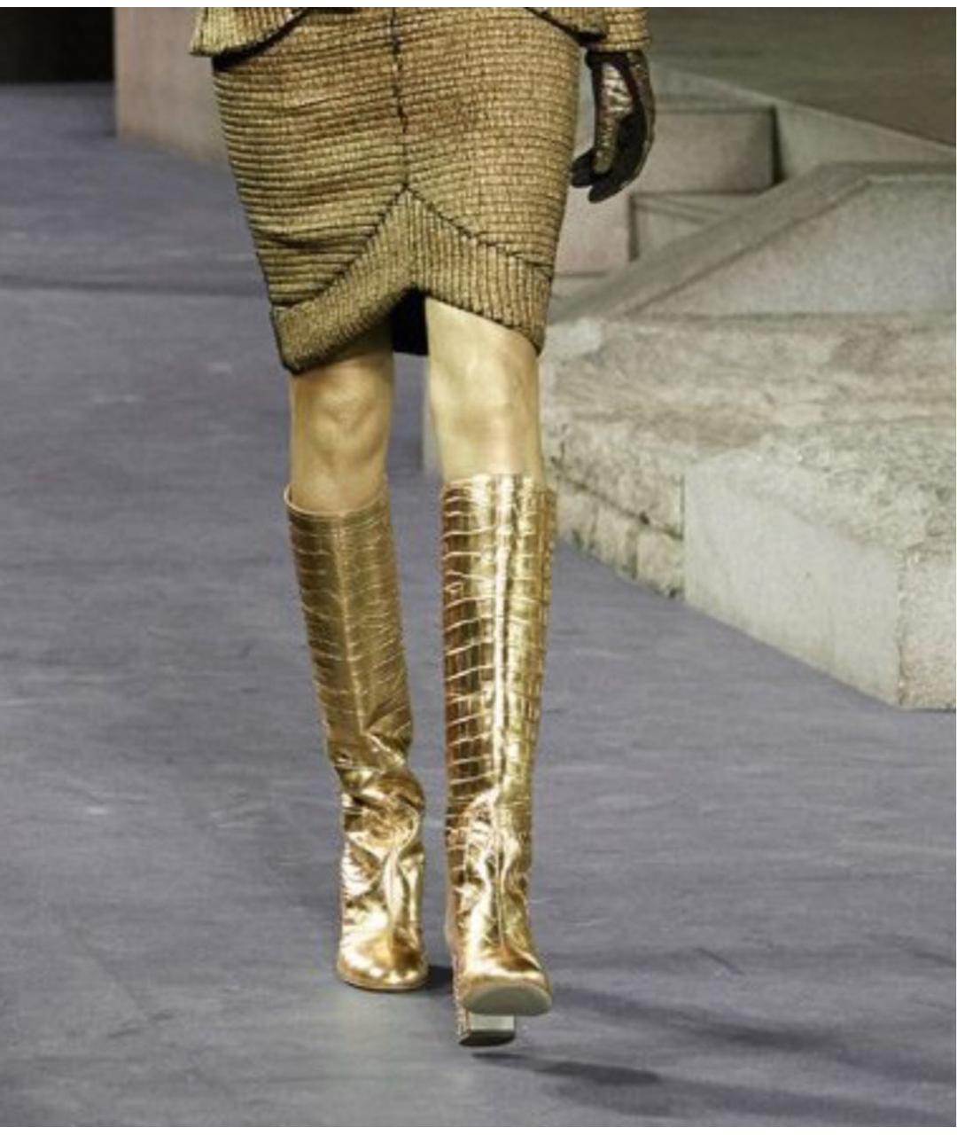 CHANEL Золотые кожаные сапоги, фото 8