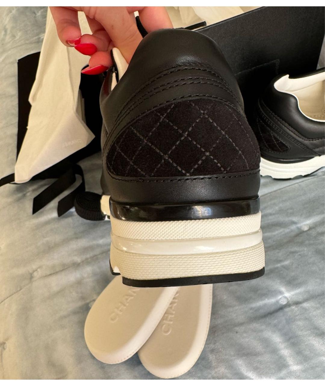 CHANEL Черные кожаные кроссовки, фото 4