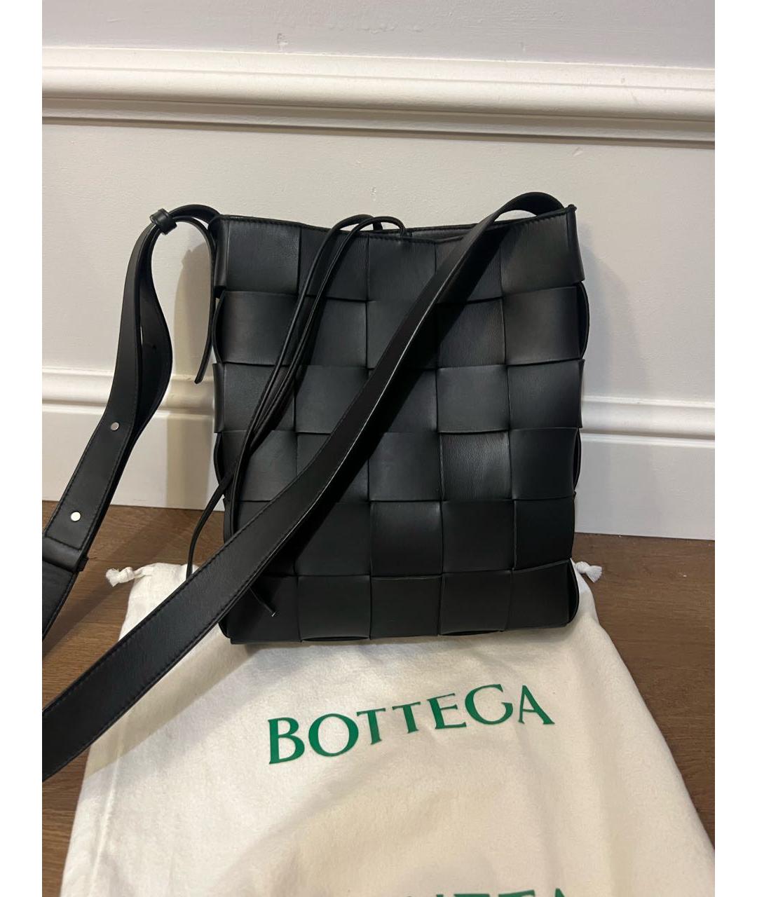 BOTTEGA VENETA Черная кожаная сумка через плечо, фото 5