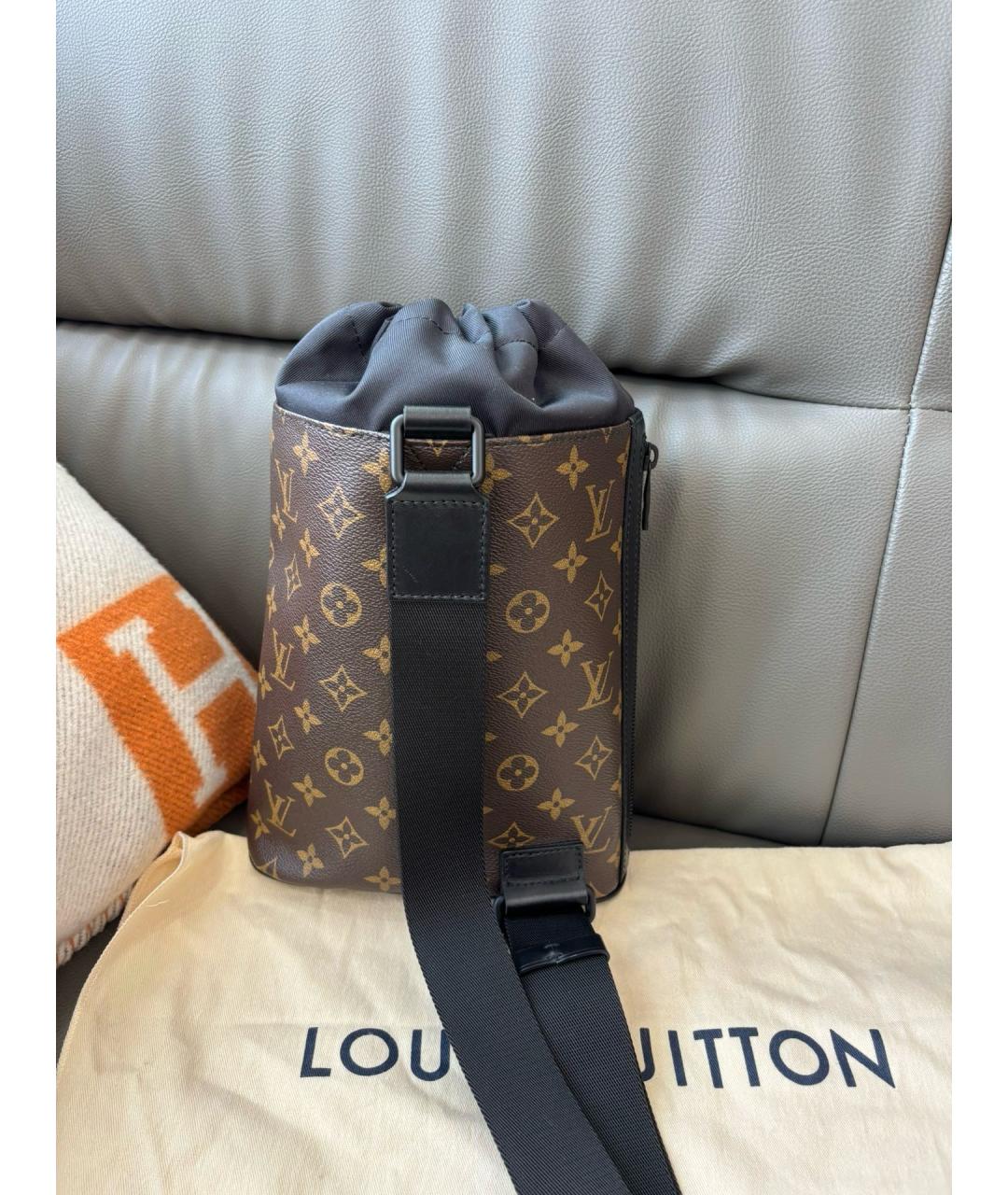 LOUIS VUITTON Сумка через плечо из искусственной кожи, фото 4