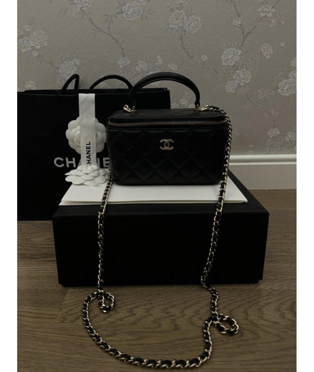 CHANEL Черная кожаная сумка с короткими ручками, фото 4