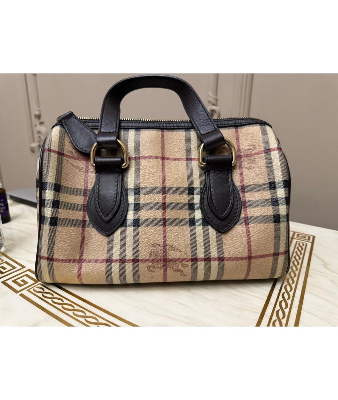 BURBERRY Кожаная сумка с короткими ручками, фото 6