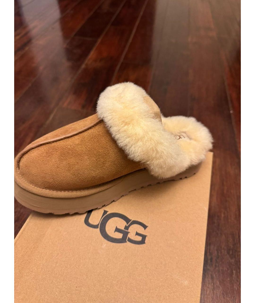 UGG AUSTRALIA Коричневые замшевые мюли, фото 2