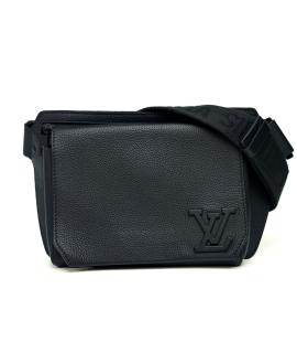 LOUIS VUITTON Сумка на плечо