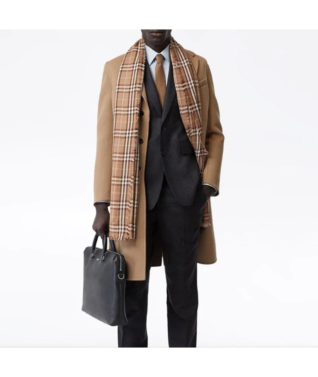 BURBERRY Бежевый кашемировый шарф, фото 3