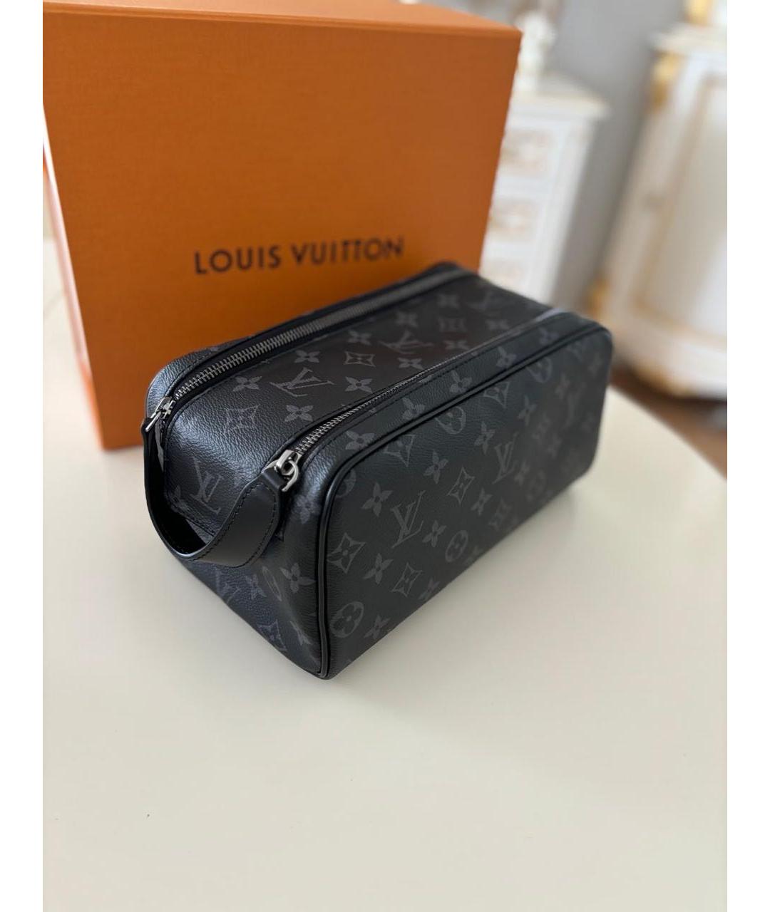 LOUIS VUITTON Антрацитовая косметичка, фото 2