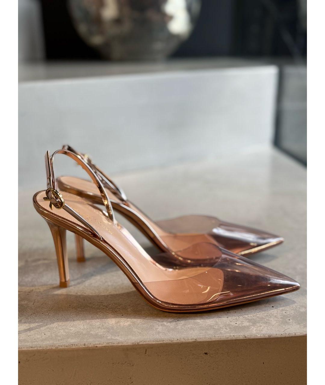 GIANVITO ROSSI Золотые кожаные туфли, фото 2