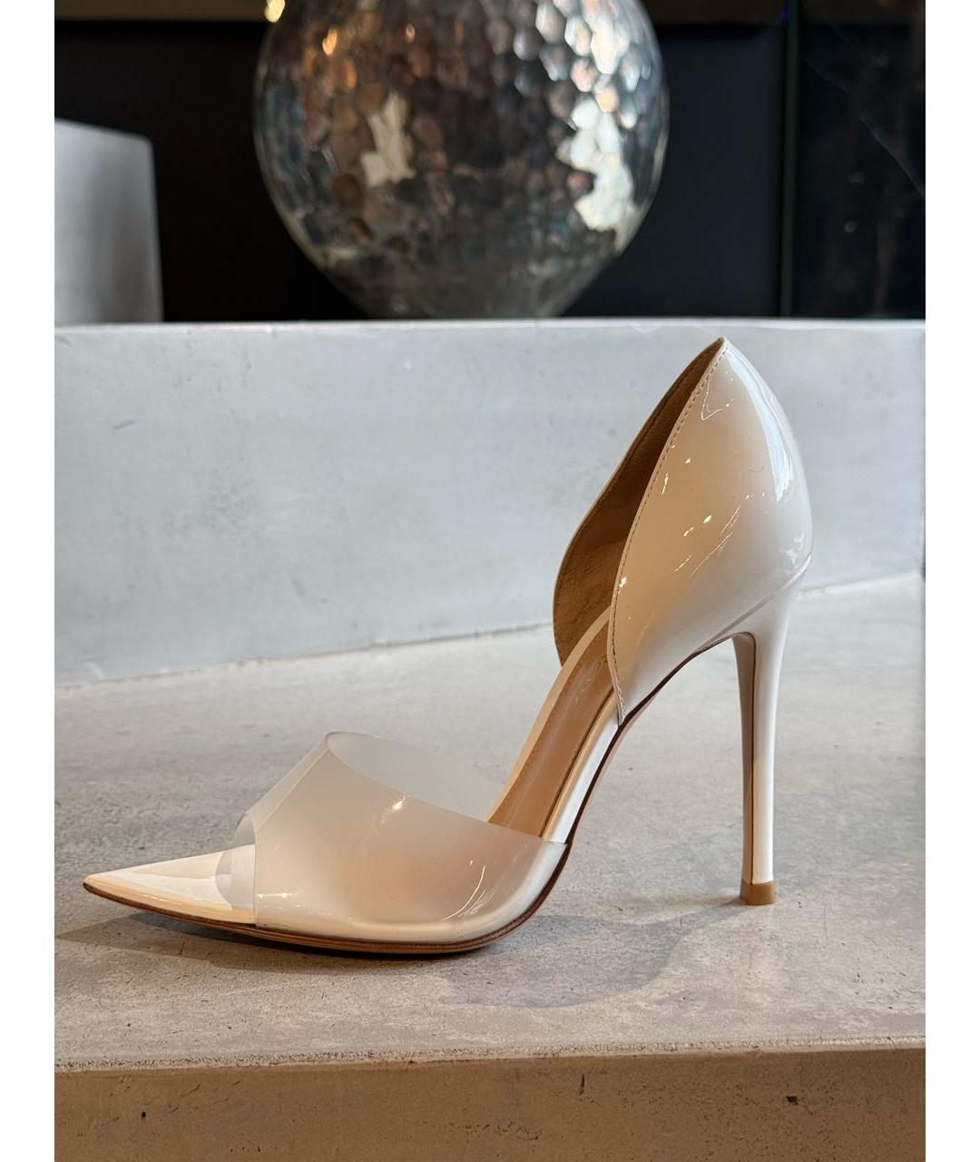 GIANVITO ROSSI Белые кожаные босоножки, фото 3