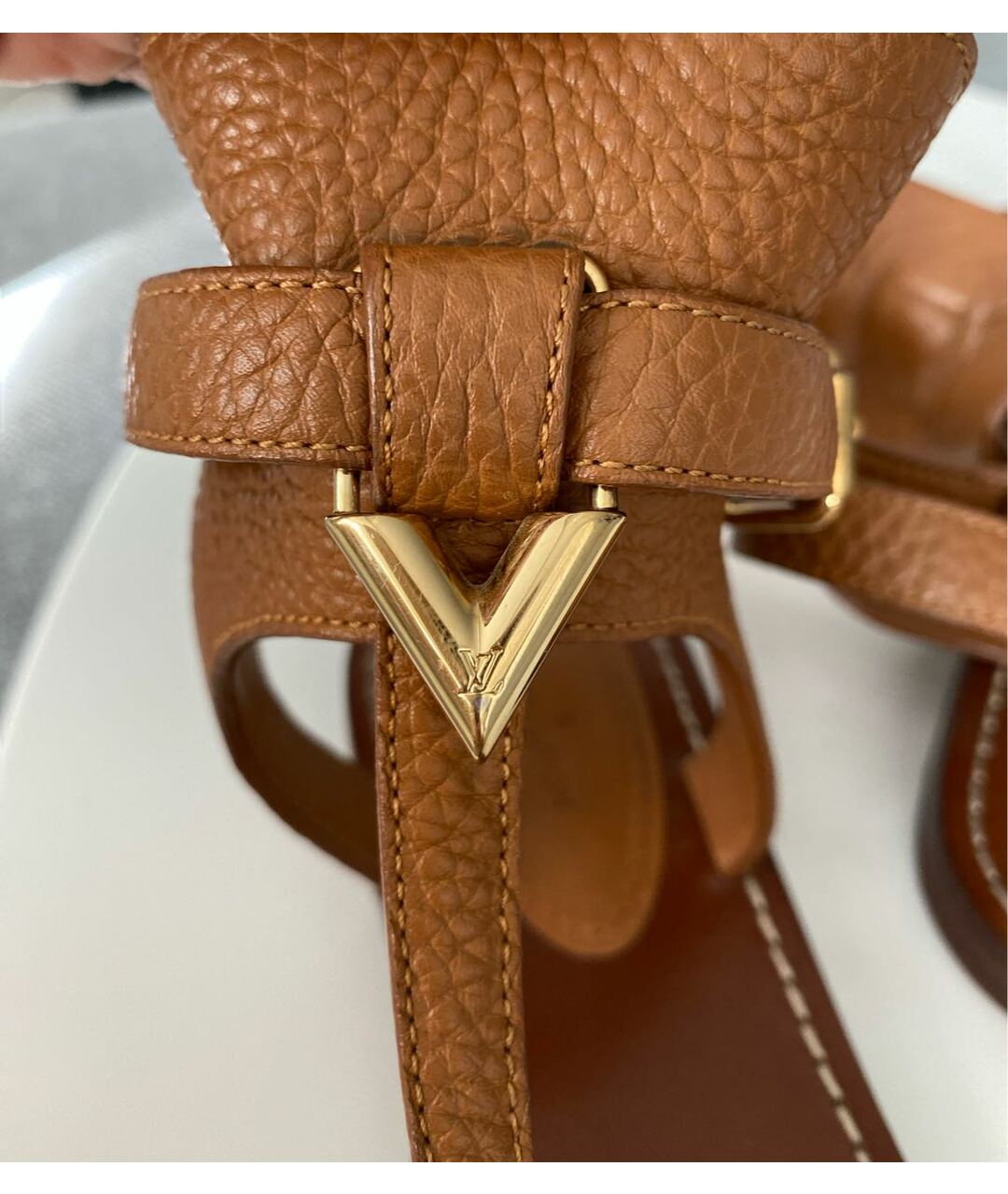 LOUIS VUITTON PRE-OWNED Коричневые кожаные сандалии, фото 5