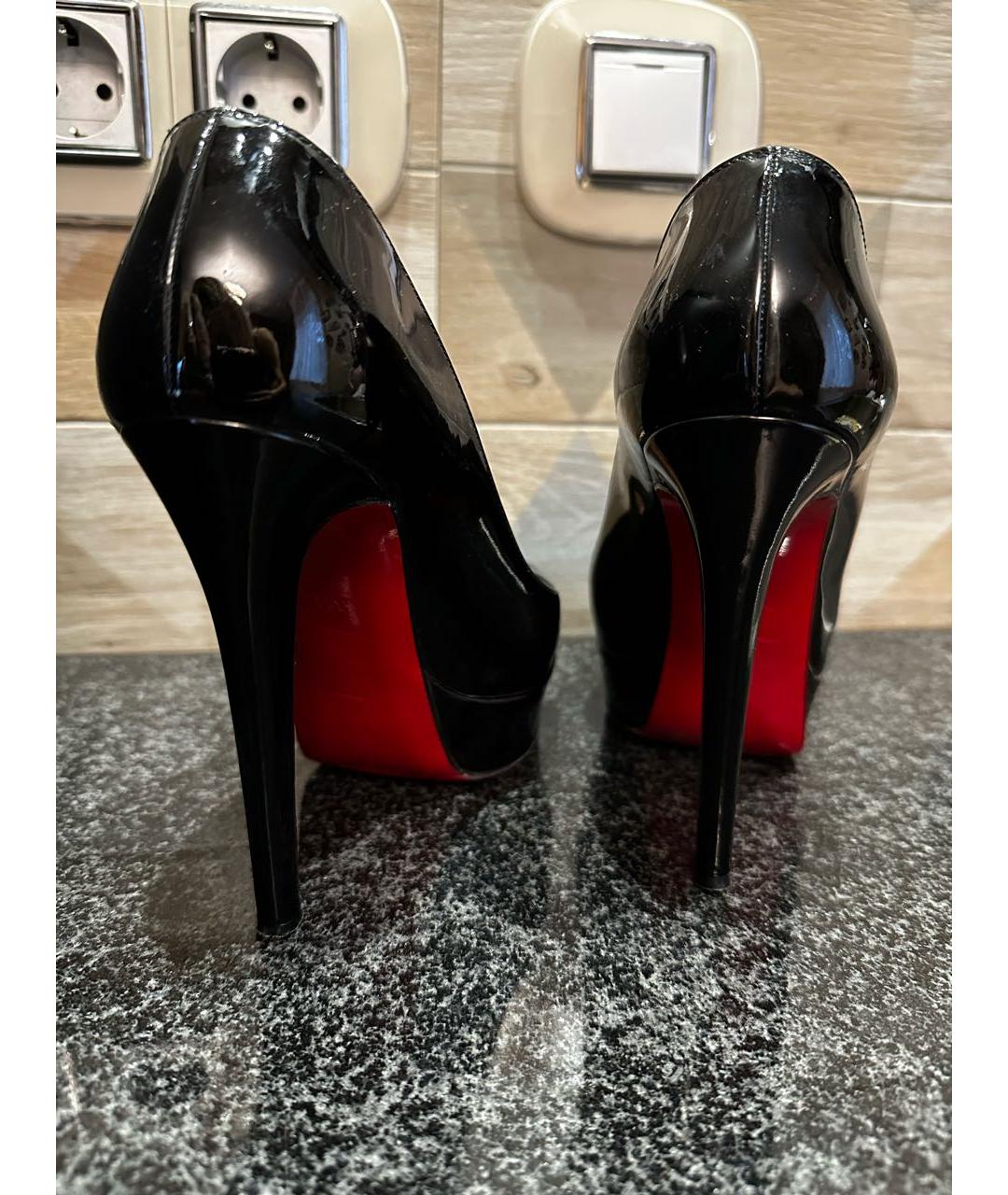 CHRISTIAN LOUBOUTIN Черные туфли из лакированной кожи, фото 4