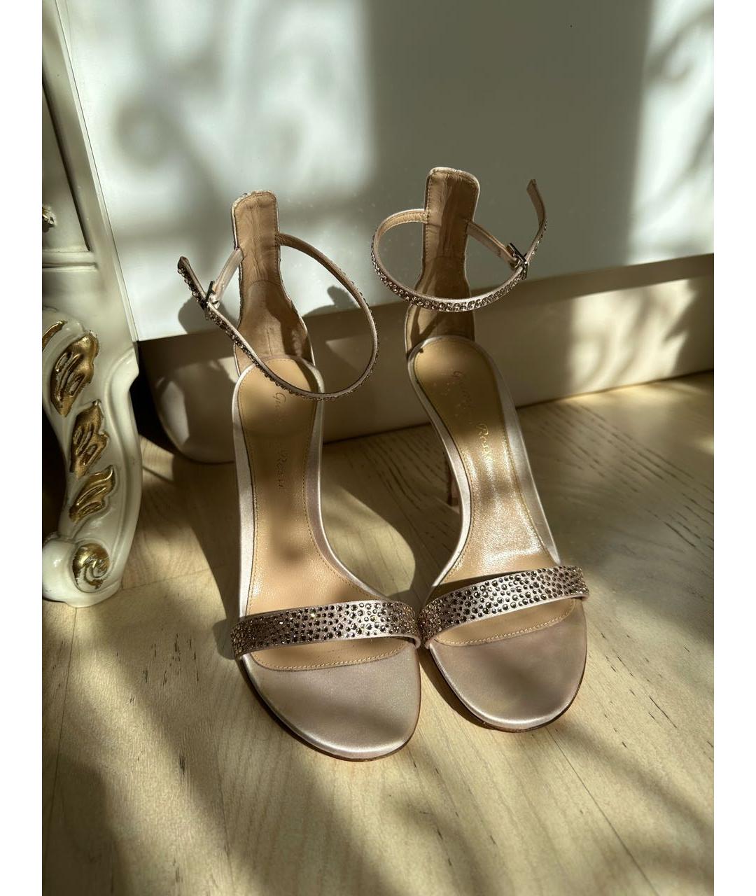 GIANVITO ROSSI Розовые кожаные босоножки, фото 2
