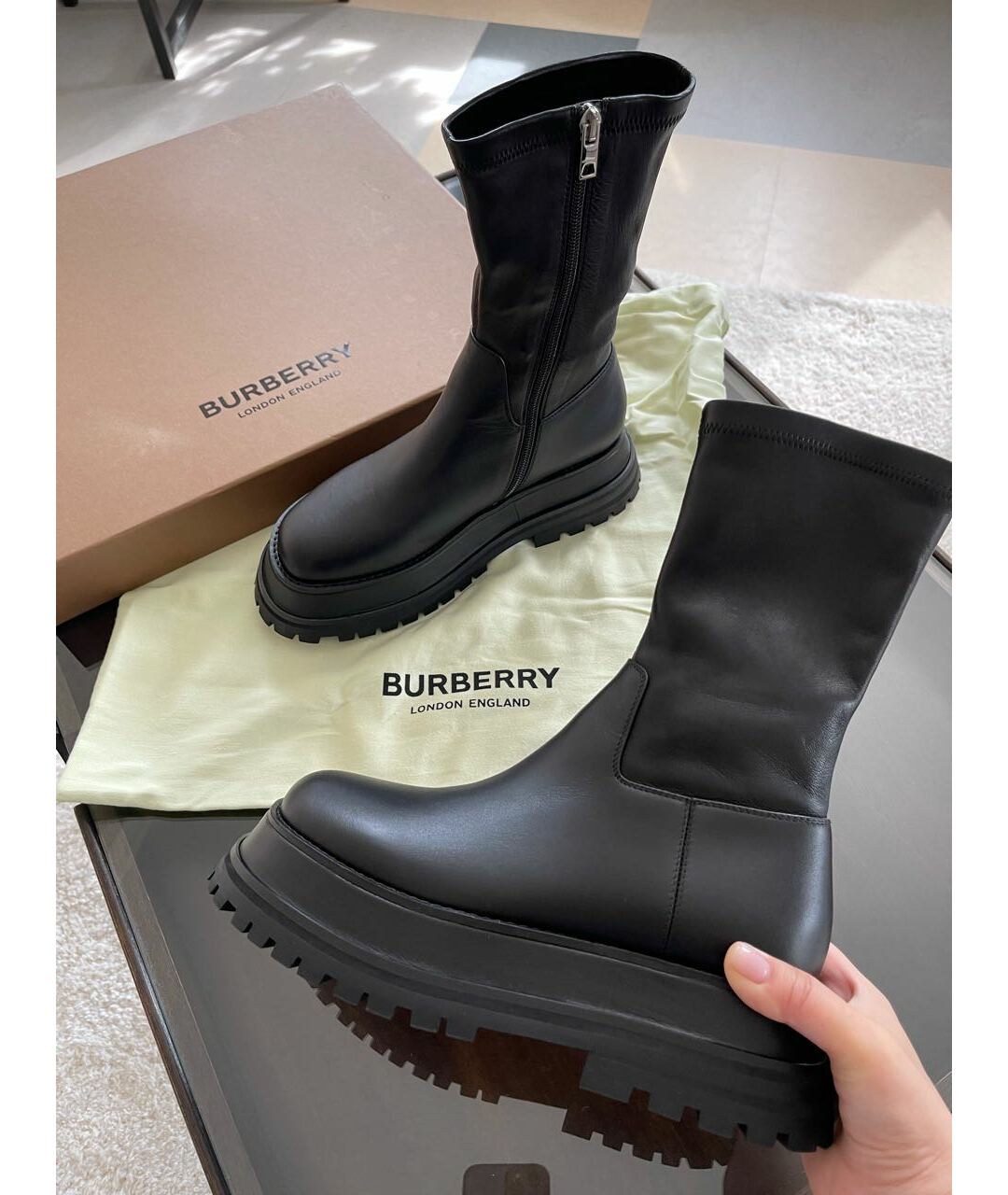 BURBERRY Черные кожаные ботинки, фото 6