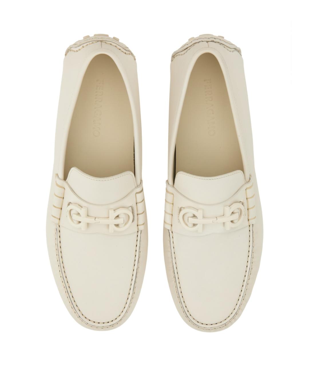 FERRAGAMO Белые кожаные лоферы, фото 5