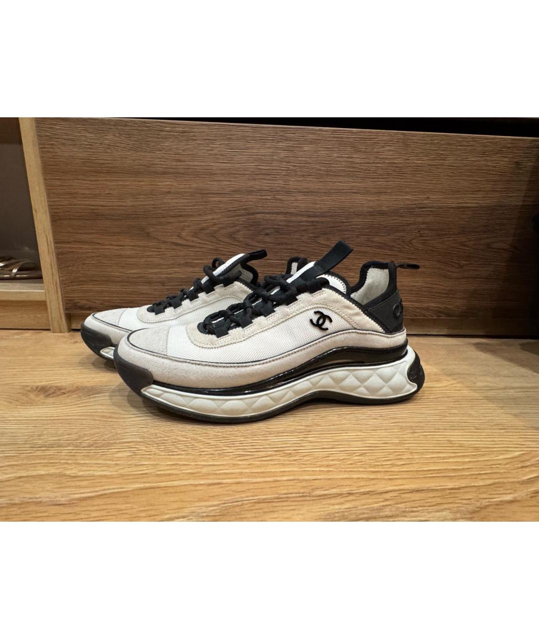 CHANEL Белые кроссовки, фото 3