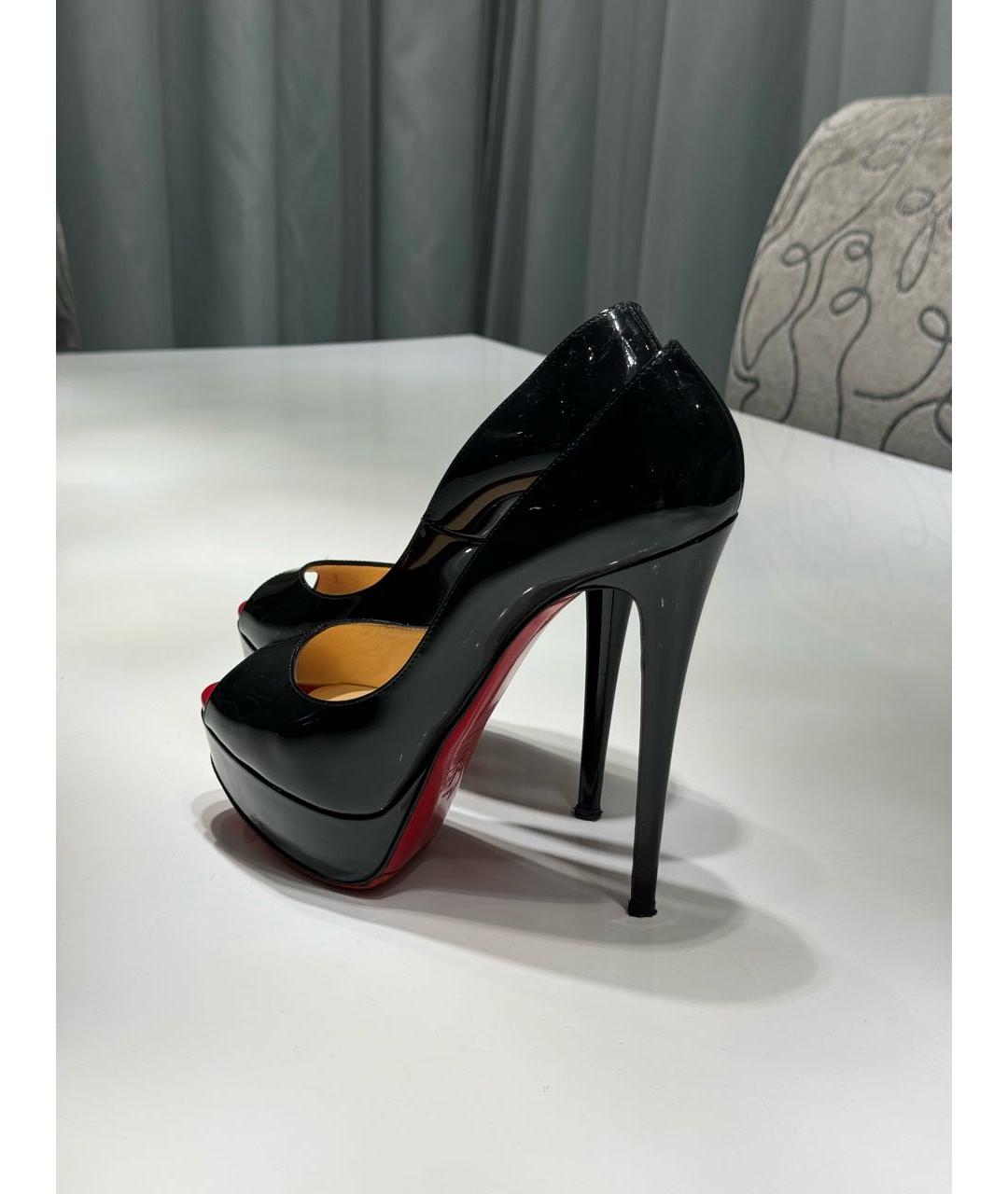 CHRISTIAN LOUBOUTIN Черные туфли из лакированной кожи, фото 4