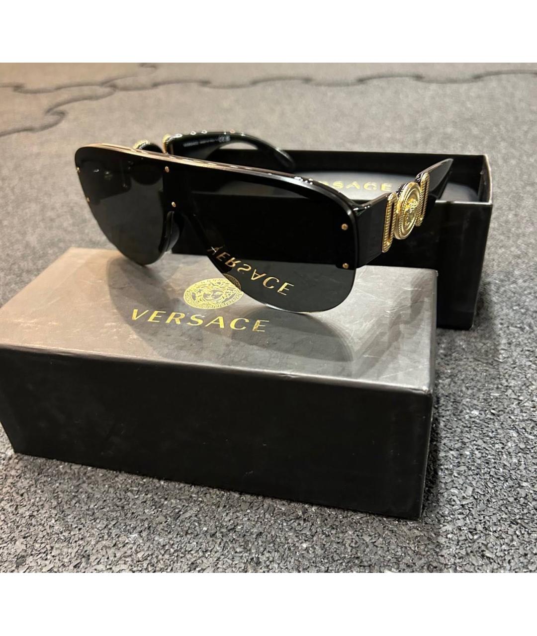 VERSACE Черные пластиковые солнцезащитные очки, фото 2