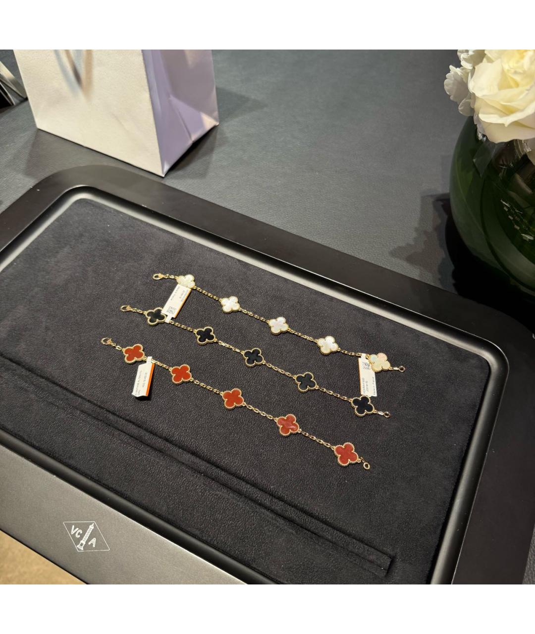 VAN CLEEF & ARPELS Белый браслет из желтого золота, фото 2