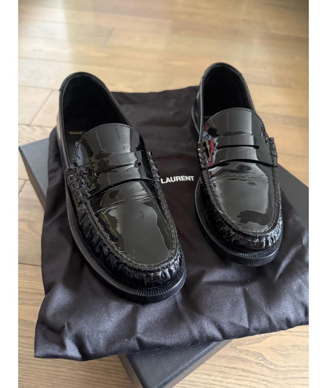 SAINT LAURENT Черные лоферы из лакированной кожи, фото 2