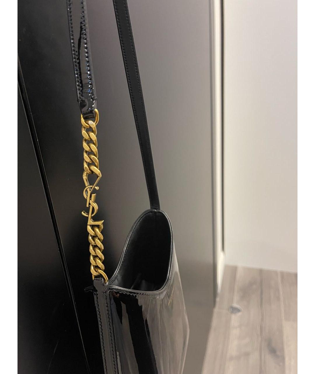 SAINT LAURENT Черная сумка с короткими ручками из лакированной кожи, фото 6