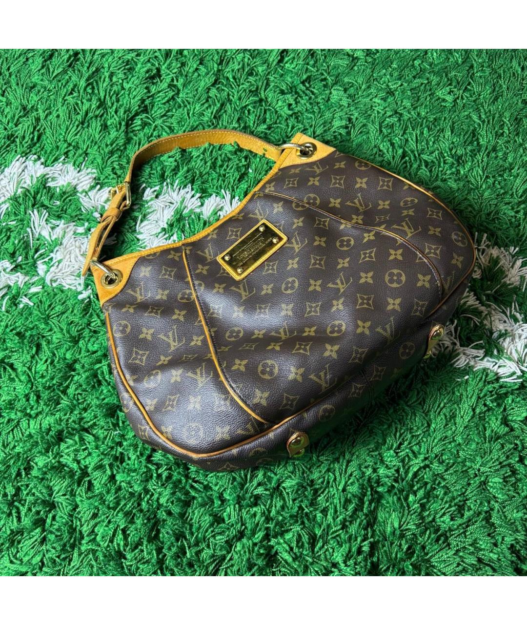 LOUIS VUITTON Коричневая сумка через плечо, фото 2