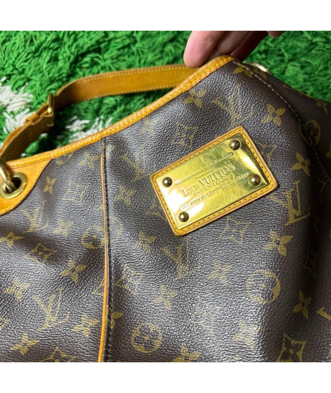 LOUIS VUITTON Коричневая сумка через плечо, фото 3