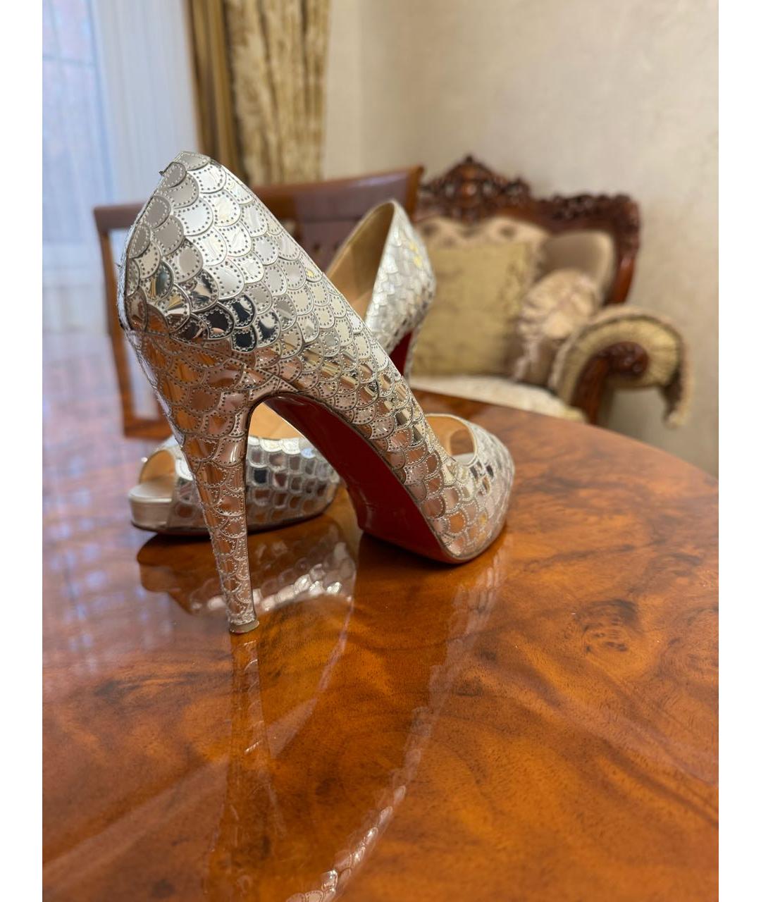 CHRISTIAN LOUBOUTIN Серебряные кожаные туфли, фото 3