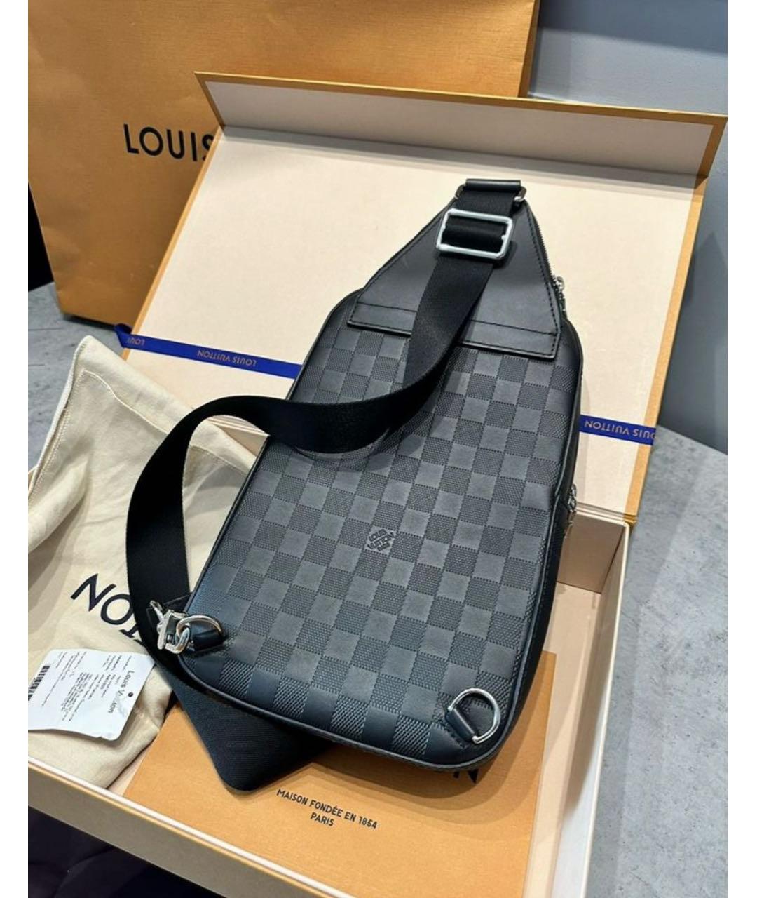 LOUIS VUITTON Черная кожаная поясная сумка, фото 2